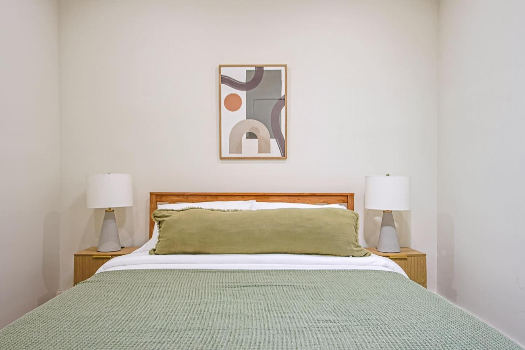 Holiday home Elegant 6br With Tranquil Outdoor Oasis Los Angeles