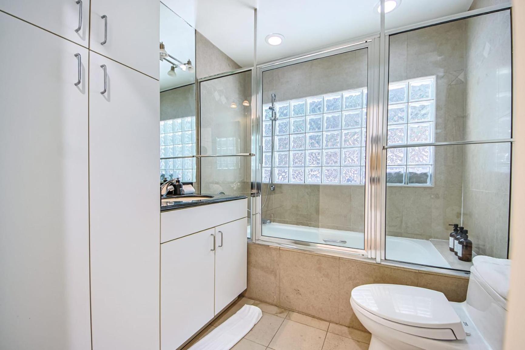 Elegant 6br With Tranquil Outdoor Oasis * Los Angeles