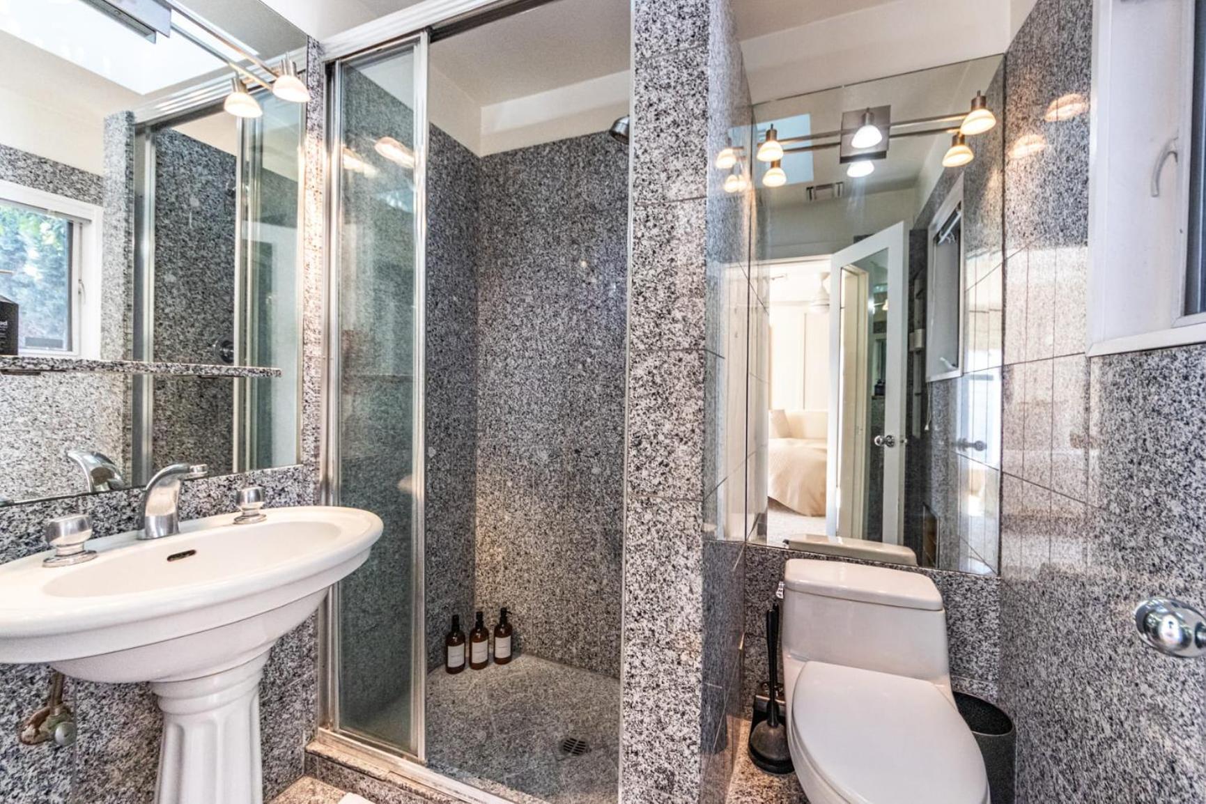 Elegant 6br With Tranquil Outdoor Oasis * Los Angeles